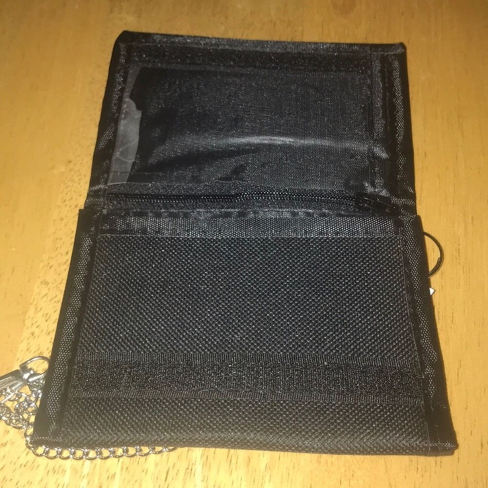 Men’s pirate wallet with skull and cross bones - Picture 4 of 5
